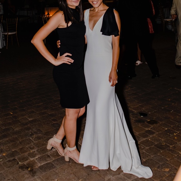 Vera Wang Micaela Wedding Dress Silk - Picture 2 of 8